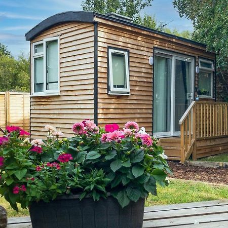 Shepherds Hut Bath Wick  Bagian luar foto