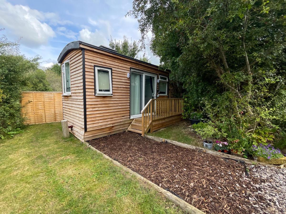 Shepherds Hut Bath Wick  Bagian luar foto