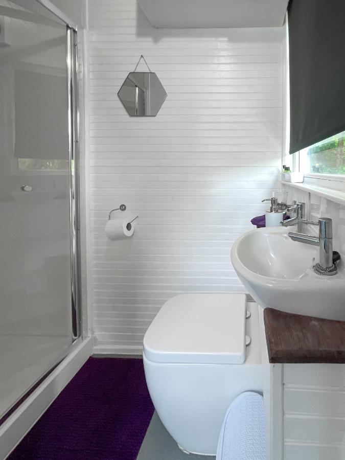 Shepherds Hut Bath Wick  Bagian luar foto